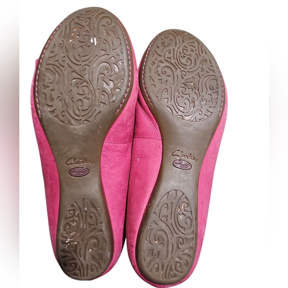 Clarks Artisan Pink Leather Flower Flats 9W Comfort Slip On Ballet Shoes Boho - Picture 7 of 8